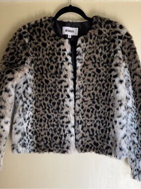 BB Dakota Snow Faux Fur Jacket in Snow Leopard Print